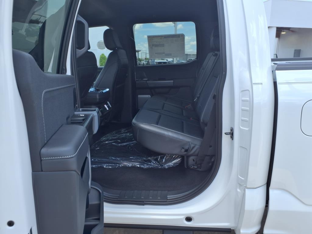 2025 Ford F-150 Lariat photo 16
