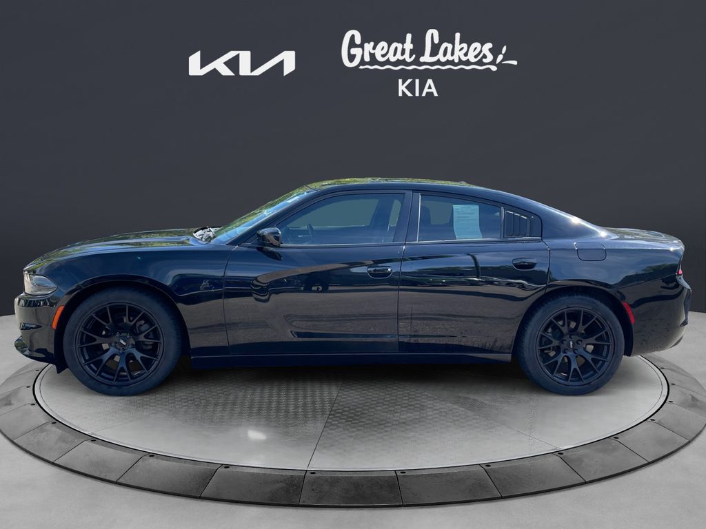 2019 Dodge Charger SXT photo 3