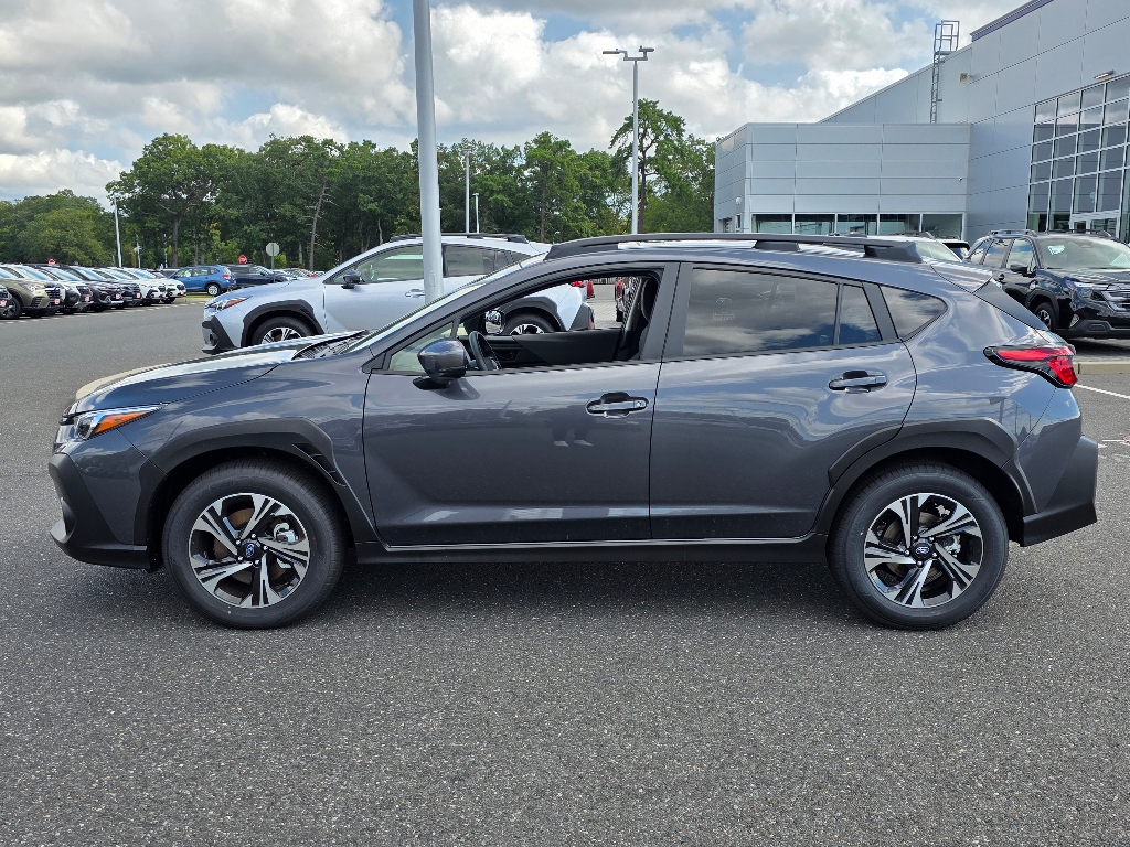 2025 Subaru Crosstrek Premium photo 3