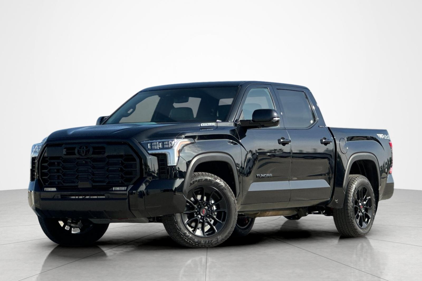 2025 Toyota Tundra Limited's photo