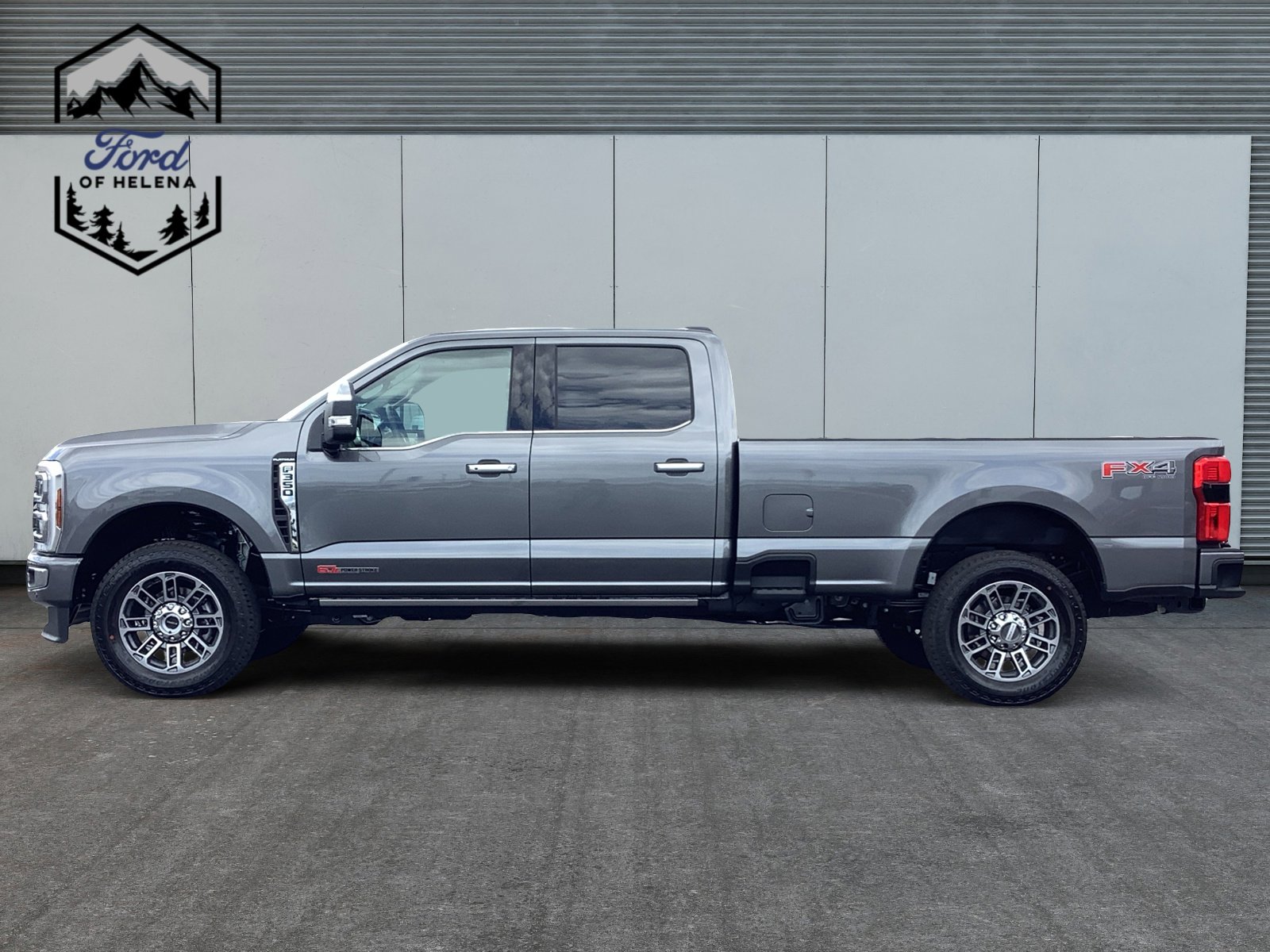 2025 Ford F-350 Platinum photo 2