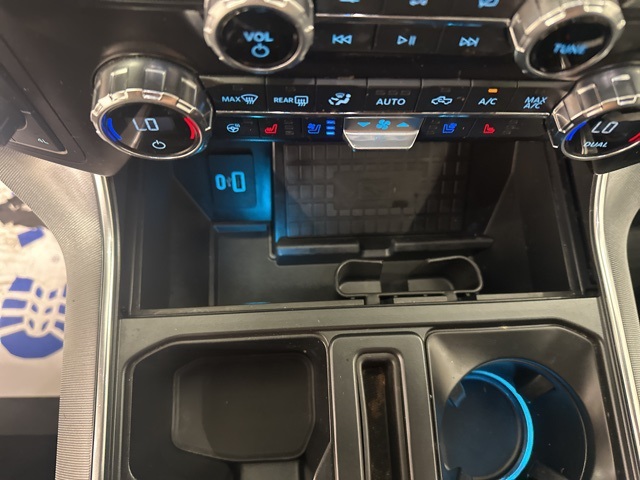 2021 Ford F-150 Raptor photo 18