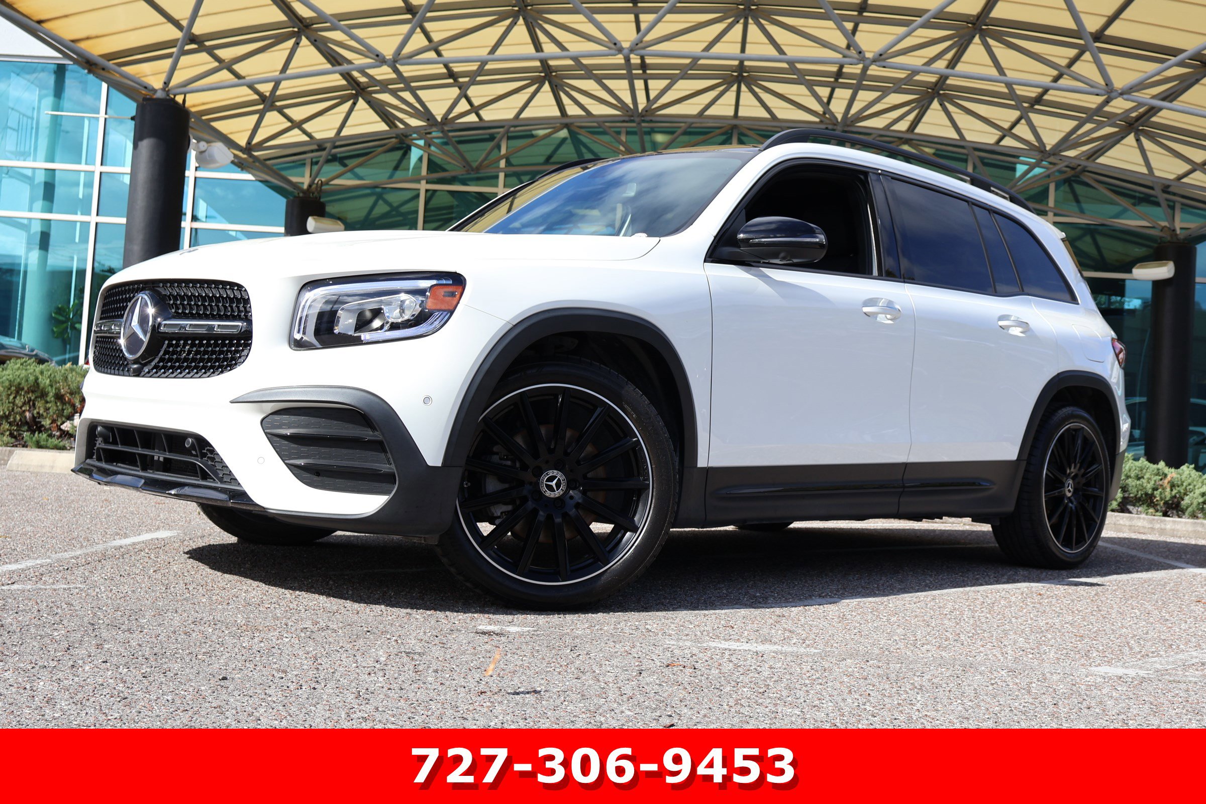 2023 Mercedes-Benz GLB Base's photo