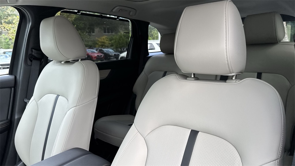 2025 Mazda CX-70 Plug-in Hybrid Premium photo 42