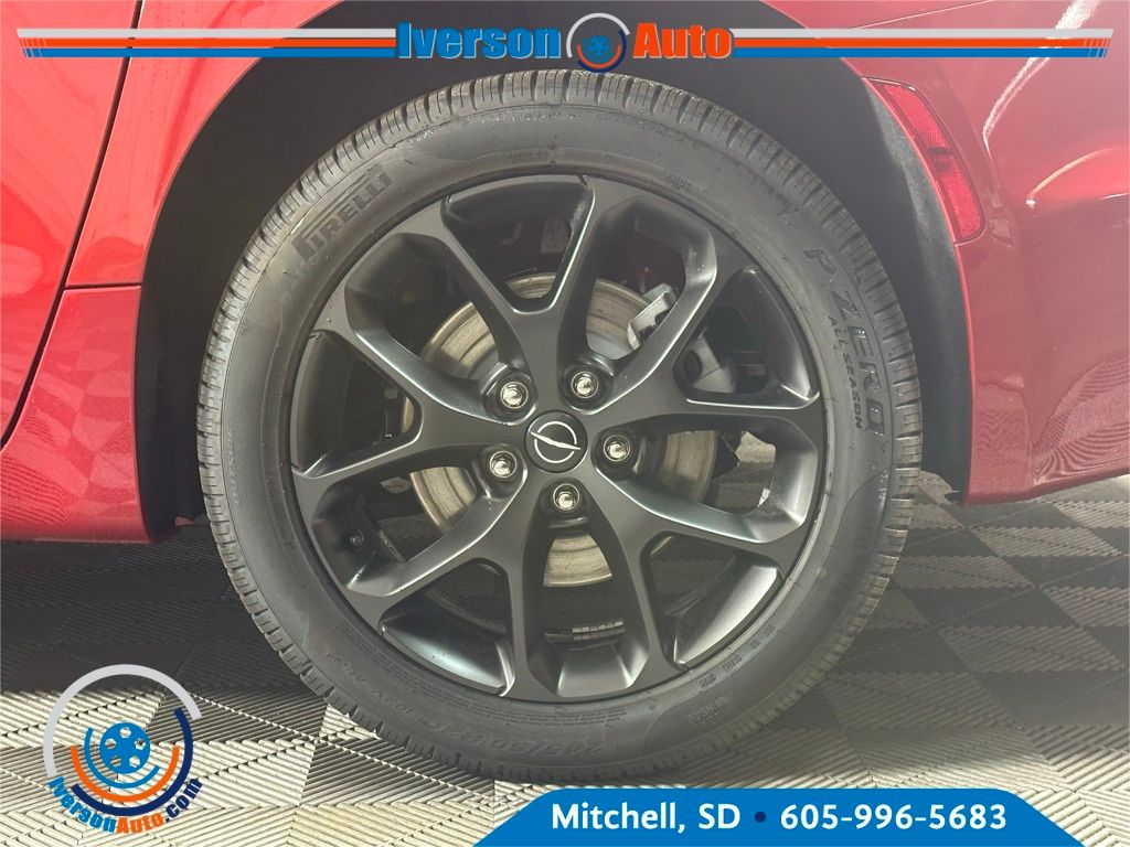 2026 Chrysler Pacifica Limited photo 11