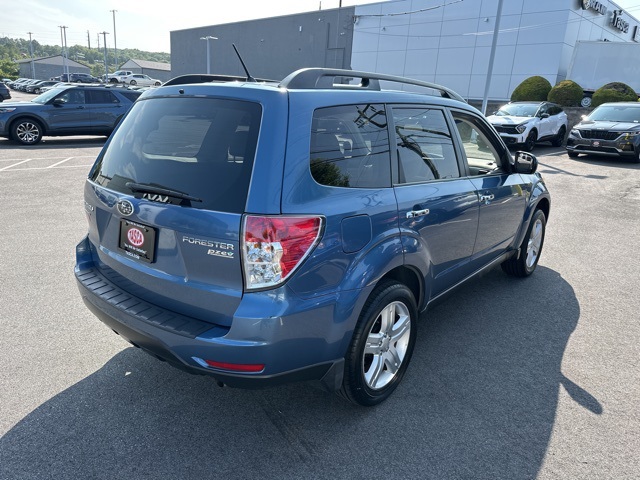 2010 Subaru Forester 2.5X Premium photo 3