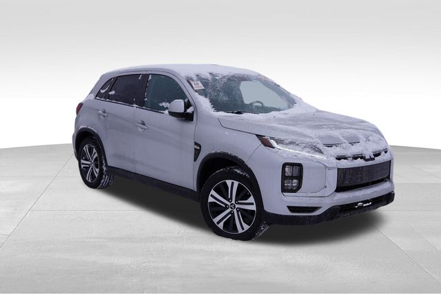 2021 Mitsubishi Outlander Sport ES's photo