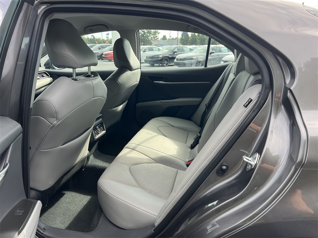 2023 Toyota Camry XSE photo 9