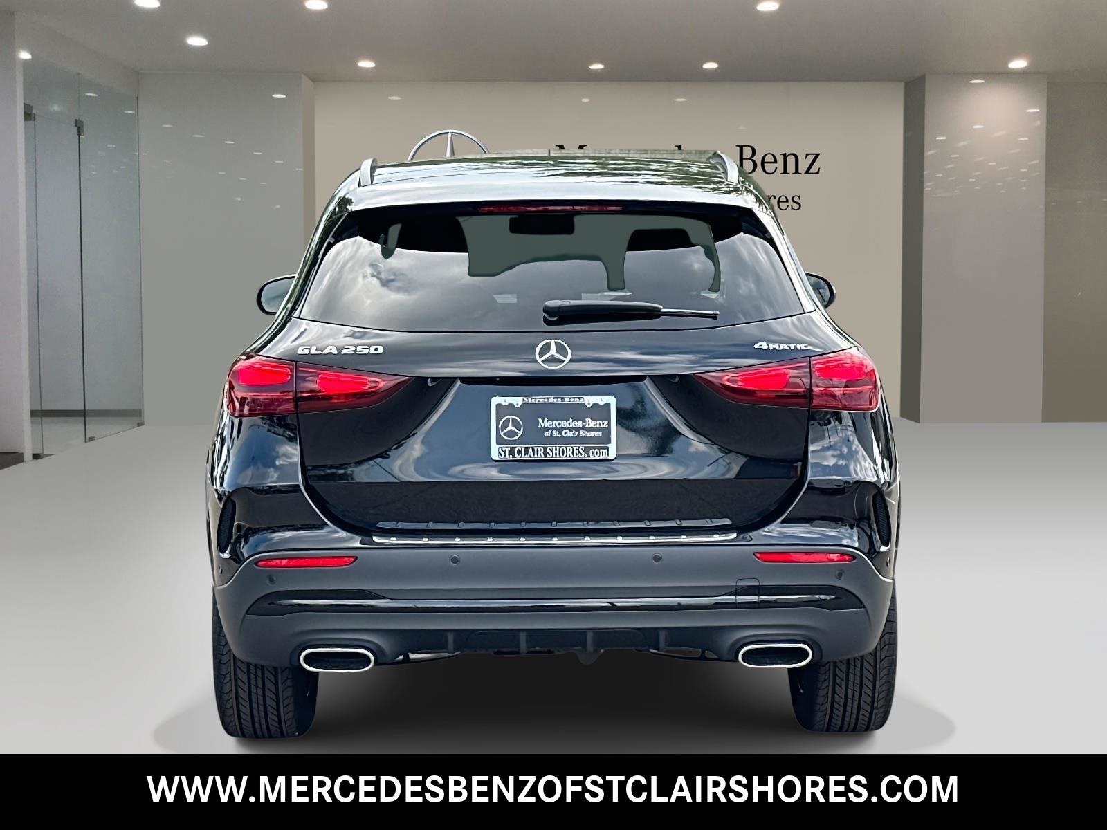 2025 Mercedes Benz GLA 250 4MATIC photo 3
