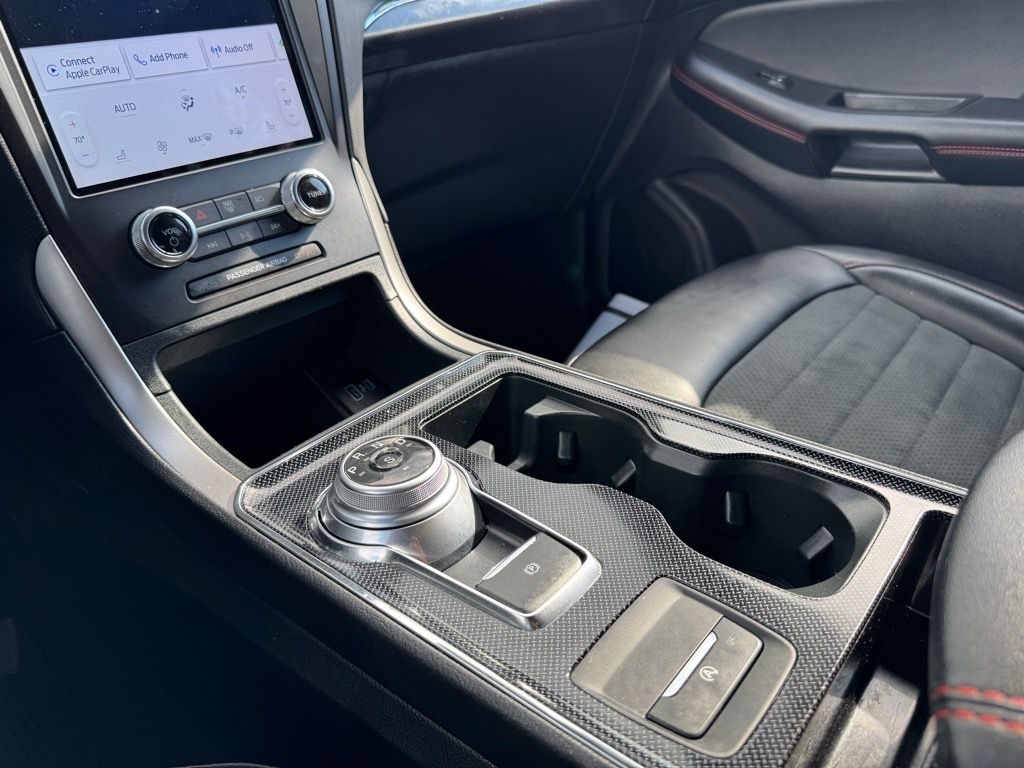 2021 Ford Edge ST photo 20
