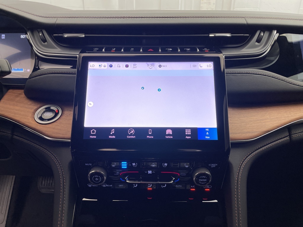 2025 Jeep Grand Cherokee L Summit Reserve photo 12