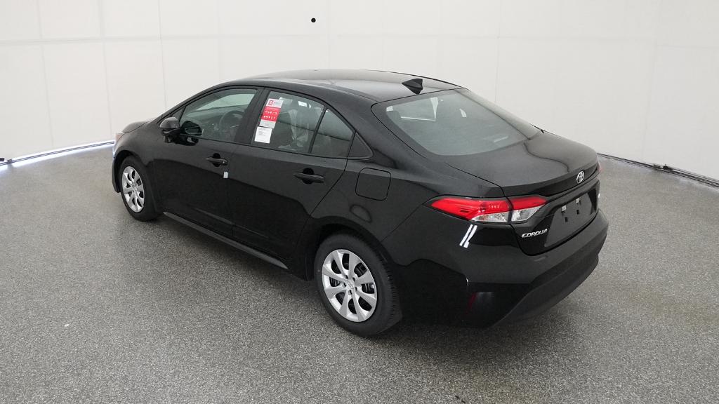2025 Toyota Corolla LE photo 13