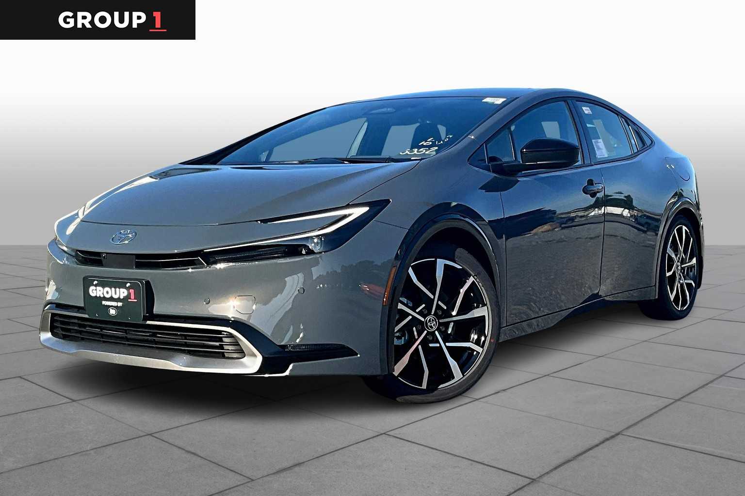 2026 Toyota Prius XSE Premium's photo