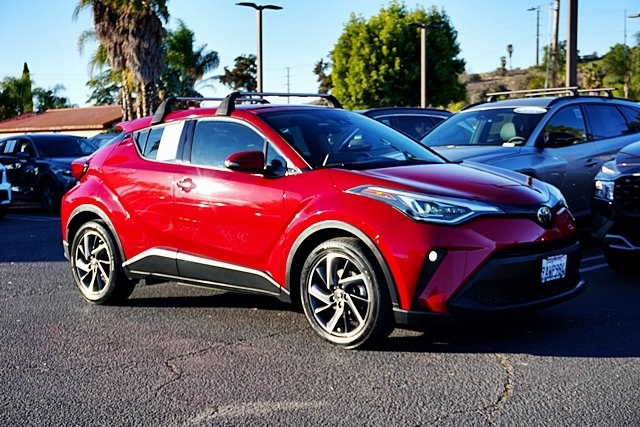 Used 2022 Red Toyota XLE image 5