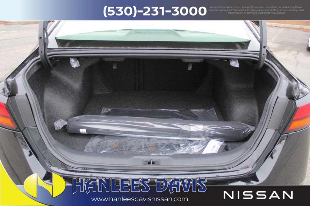 2025 Nissan Altima 2.5 SV photo 6