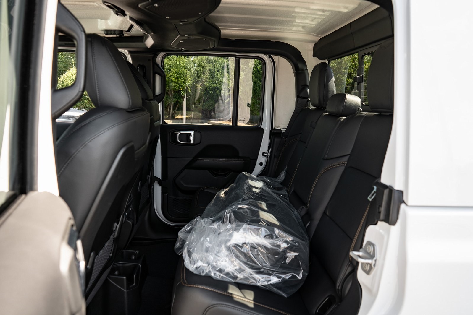 2025 Jeep Gladiator Sport photo 18