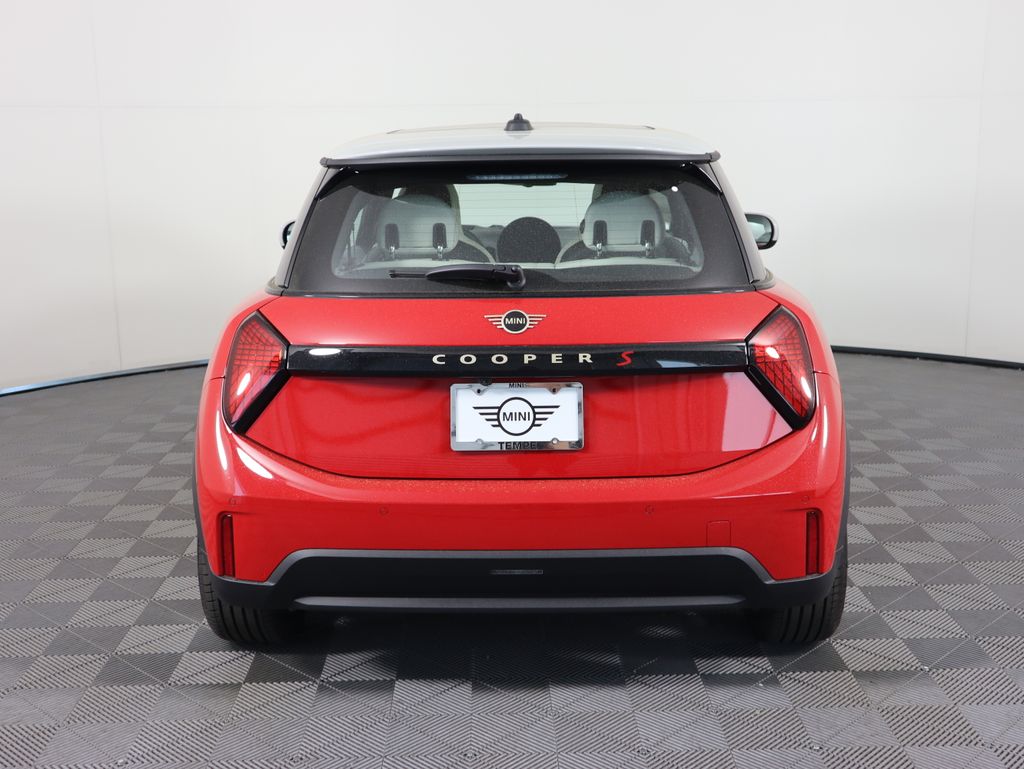 2025 Mini Cooper S Iconic photo 5