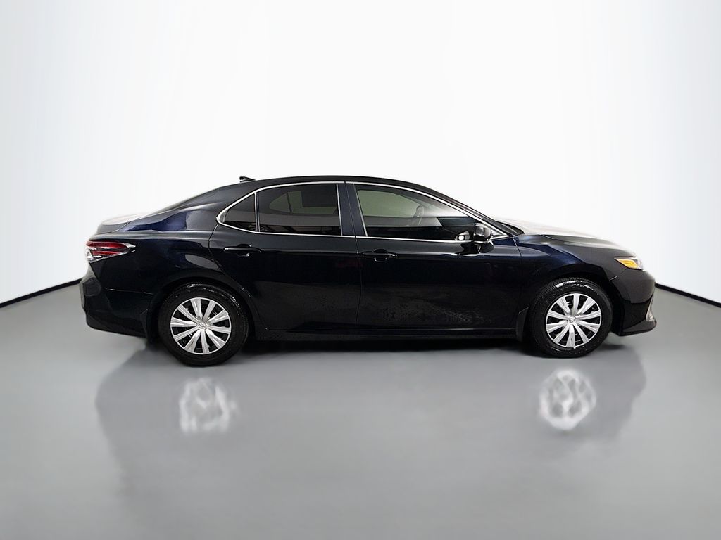 2023 Toyota Camry Hybrid LE photo 9