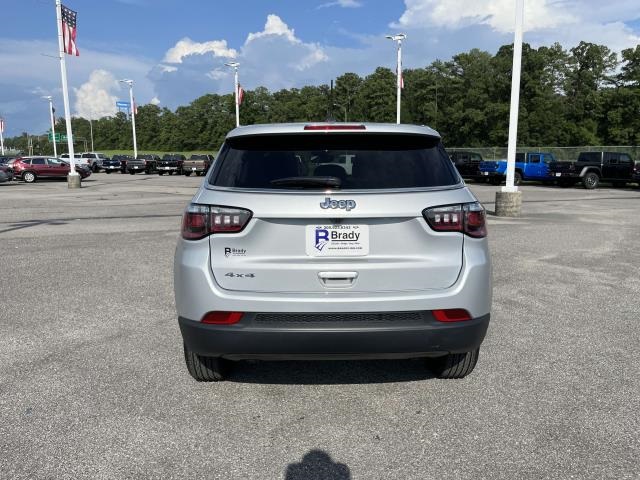 2024 Jeep Compass Sport photo 5