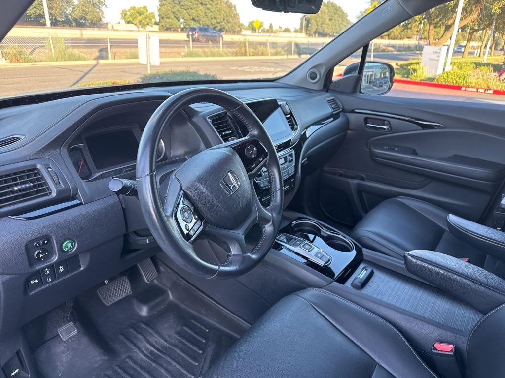 2019 Honda Pilot Touring photo 9