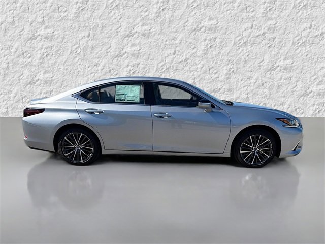 2025 Lexus ES 350 photo 2