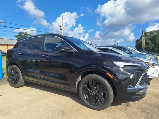 2024 Buick Encore GX Sport Touring photo 3