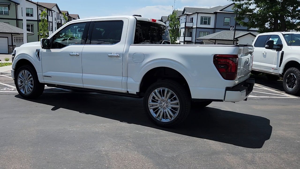 2025 Ford F-150 Platinum photo 5