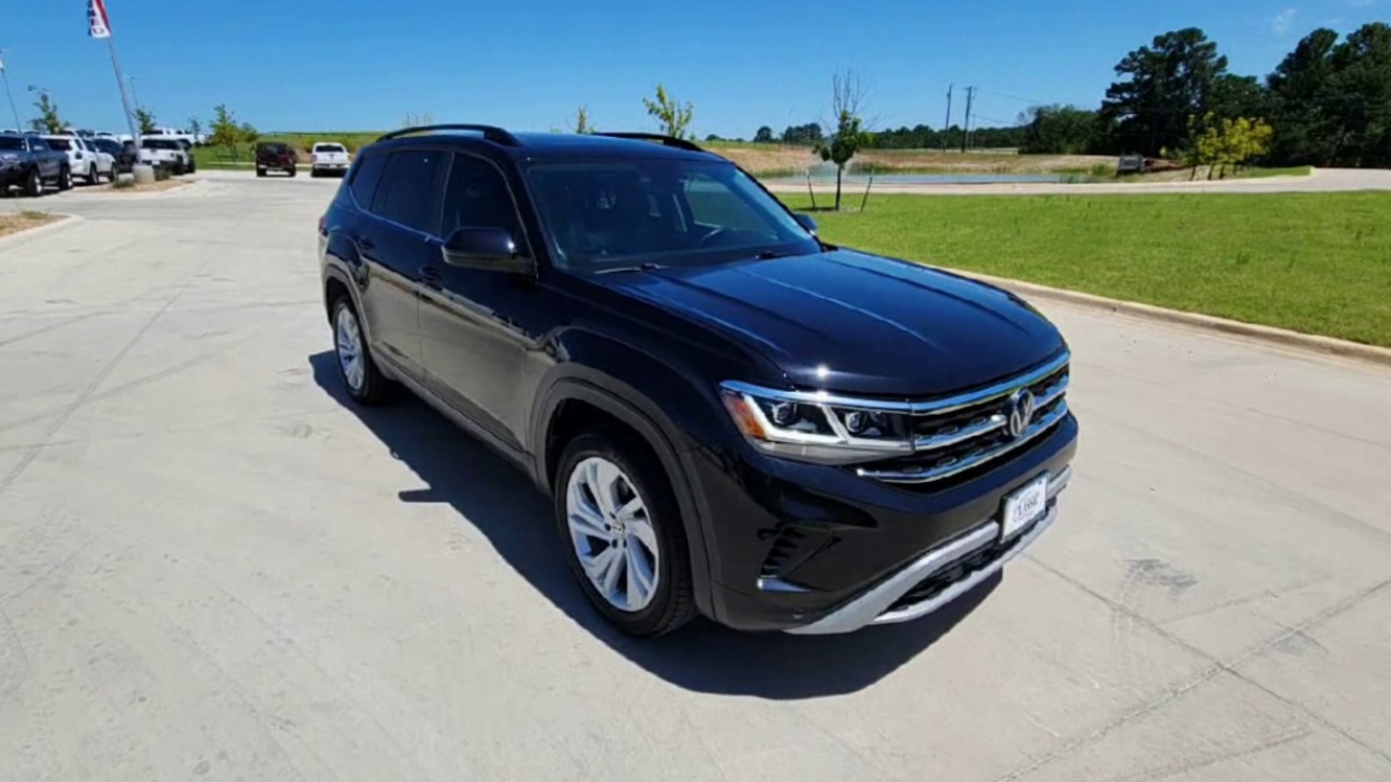 2023 Volkswagen Atlas SE Technology photo 29