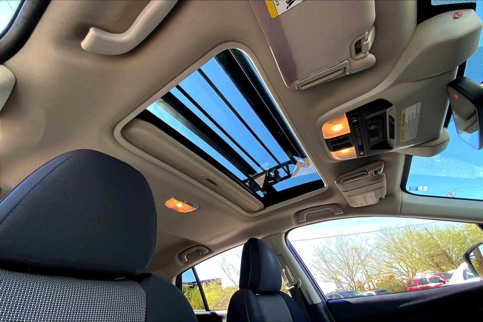 2019 Subaru Crosstrek Premium photo 12