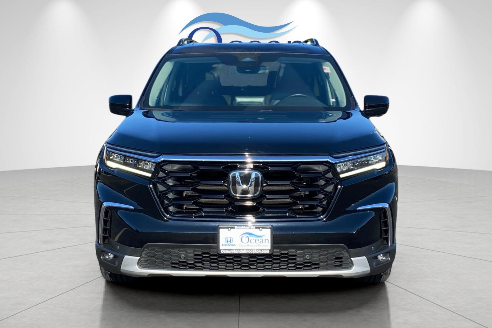 2023 Honda Pilot Touring photo 7