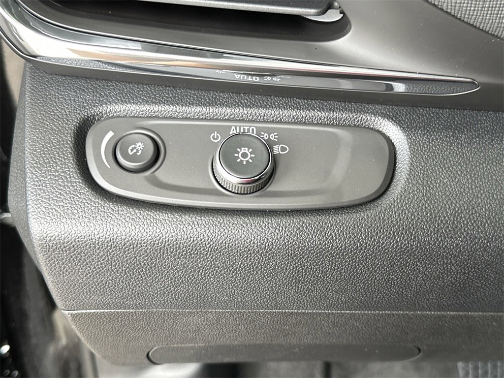 2025 Buick Envista Preferred photo 14