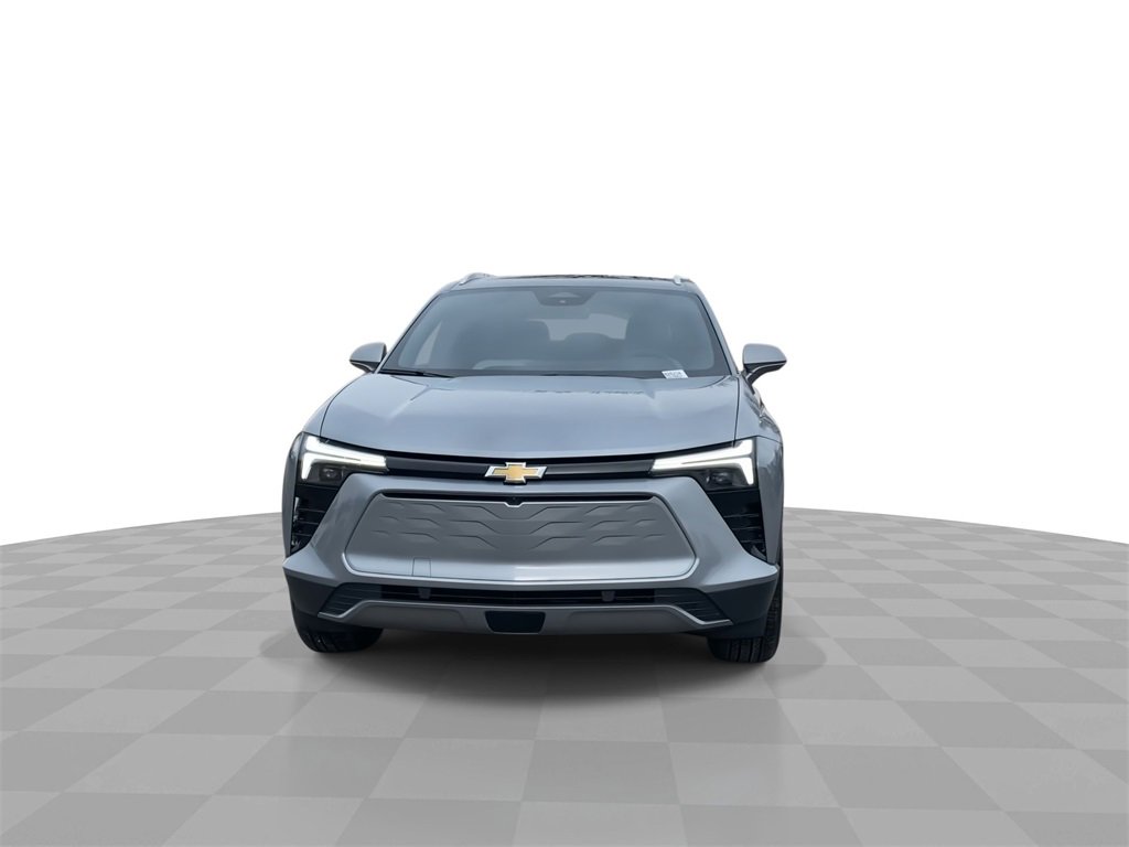 2025 Chevrolet Blazer EV photo 3