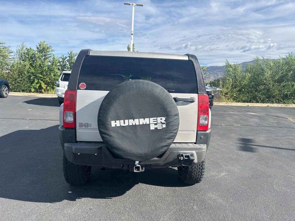 2007 Hummer H3 Base photo 5