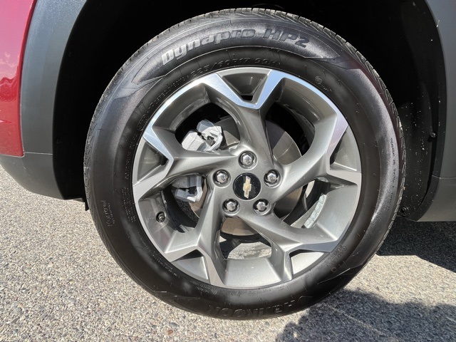 2024 Chevrolet Trax LT photo 8