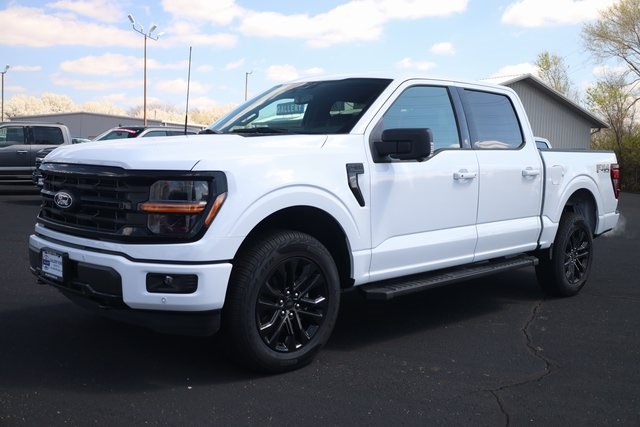 2025 Ford F-150 XLT photo 16