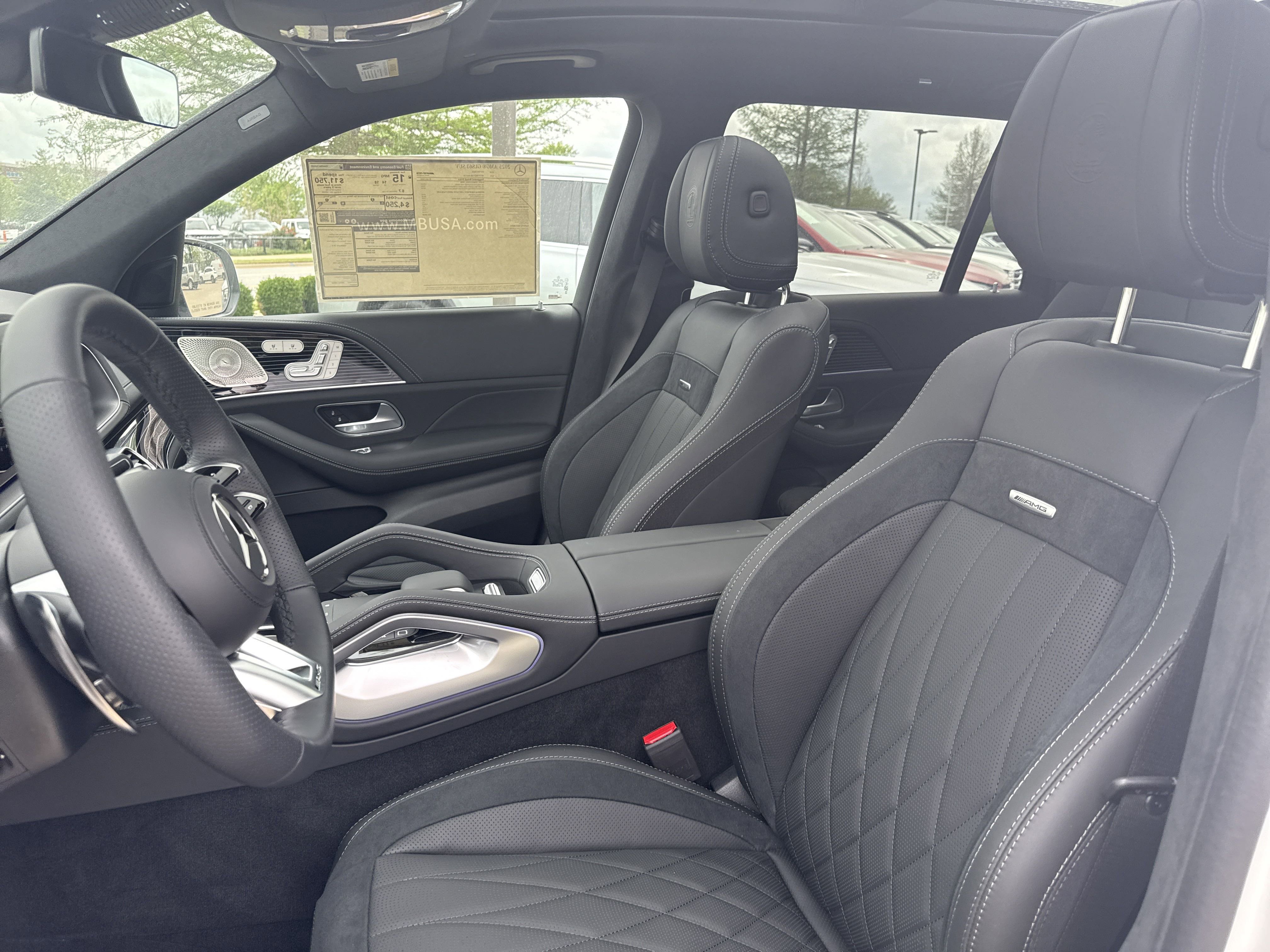 2025 Mercedes Benz GLS AMG 63 photo 4