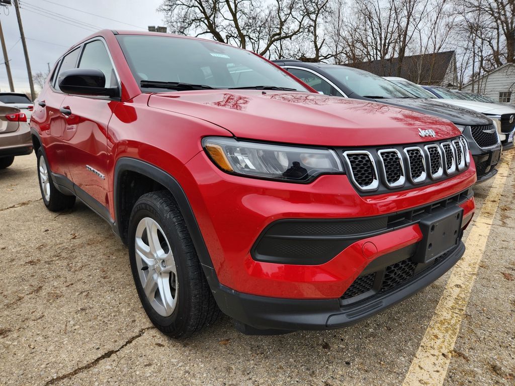 2023 Jeep Compass Sport's photo