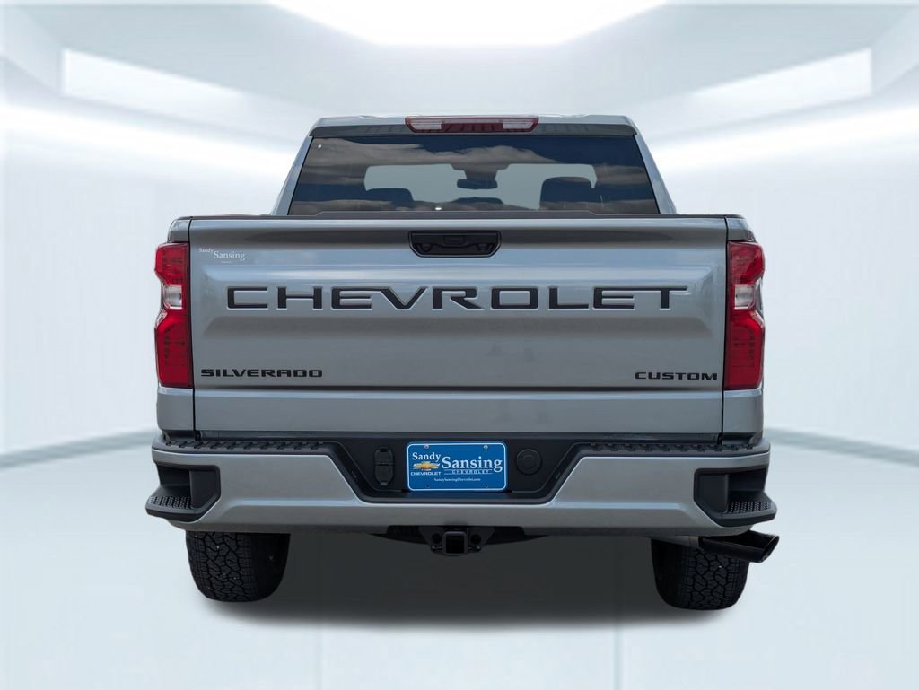 2026 Chevrolet Silverado 1500 Custom photo 4