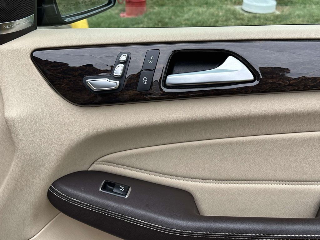 2016 Mercedes Benz GLE 350 photo 16