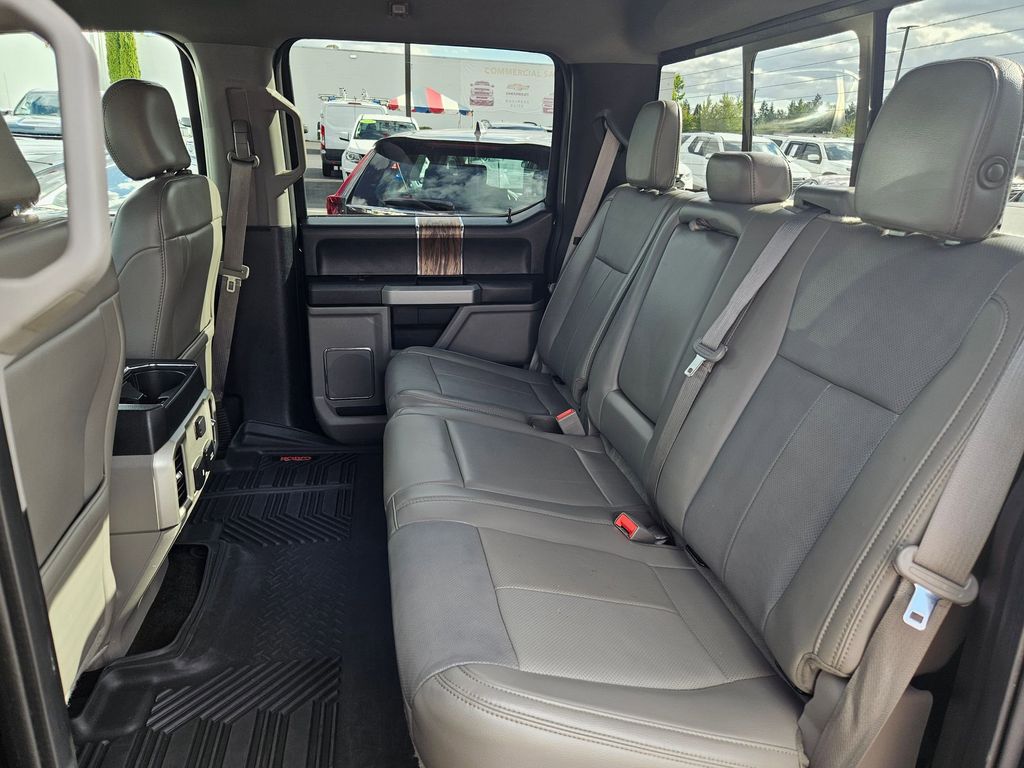 2018 Ford F-150 Lariat photo 25