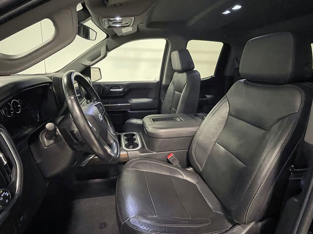 2020 Chevrolet Silverado 1500 RST photo 2