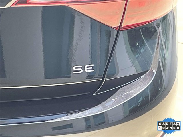 2024 Volkswagen Jetta SE photo 8