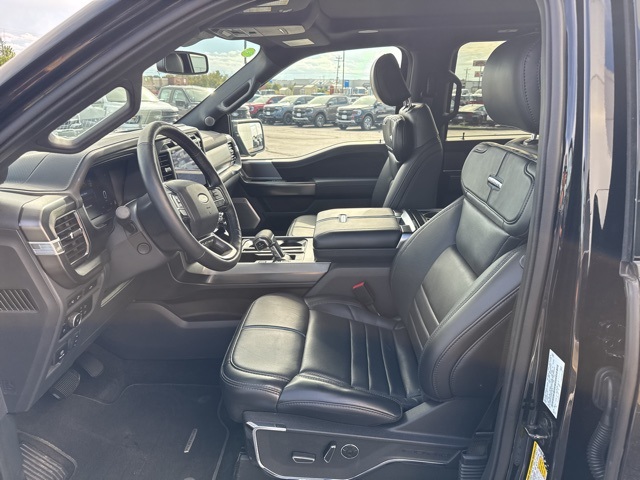 2024 Ford F-150 Platinum photo 10
