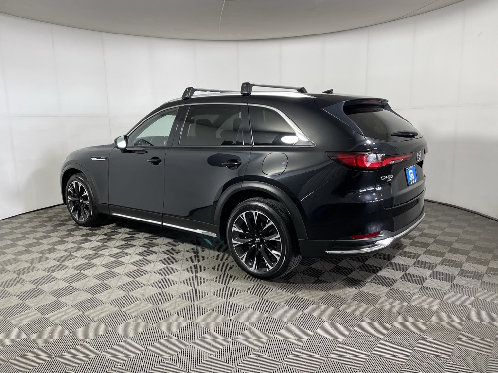 2024 Mazda CX-90 Premium photo 2