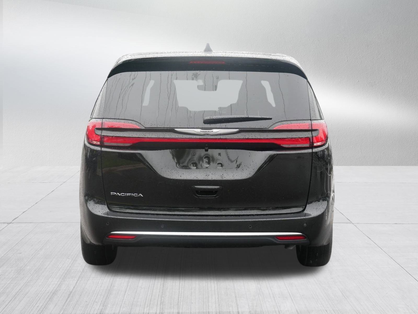 2026 Chrysler Pacifica photo 6