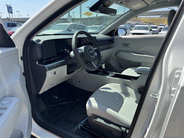 2026 Hyundai Kona SEL photo 26