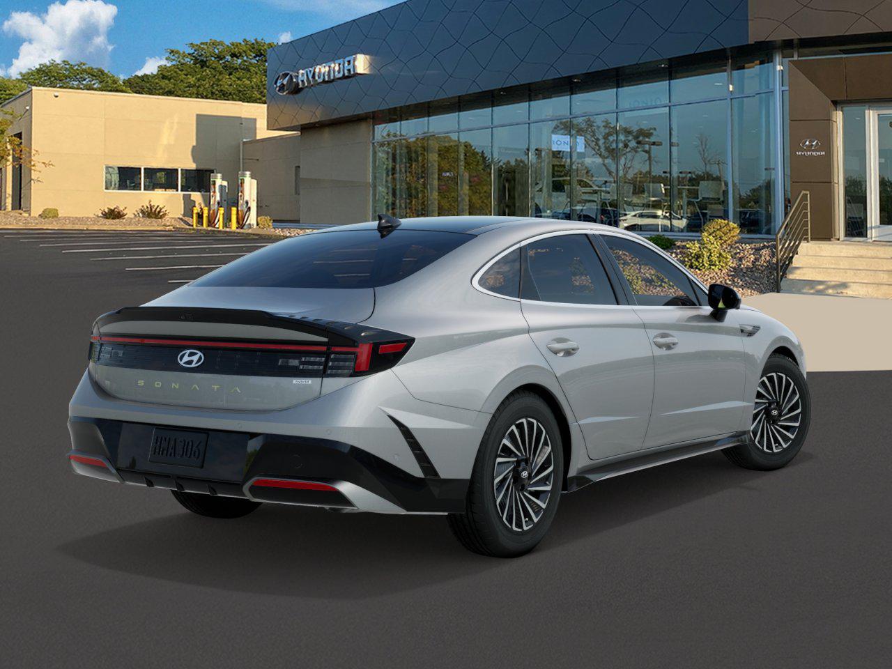 2026 Hyundai Sonata Hybrid Limited photo 4