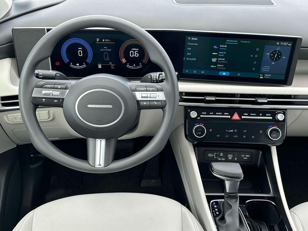 2025 Hyundai Tucson SEL photo 15