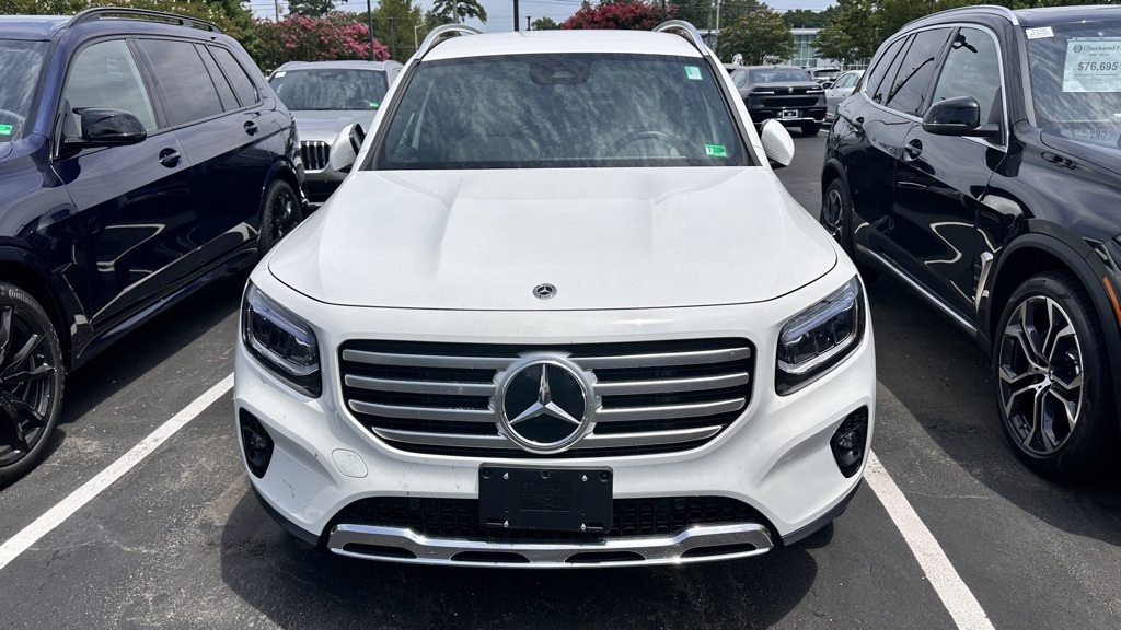 2025 Mercedes Benz GLB 250 4MATIC photo 3