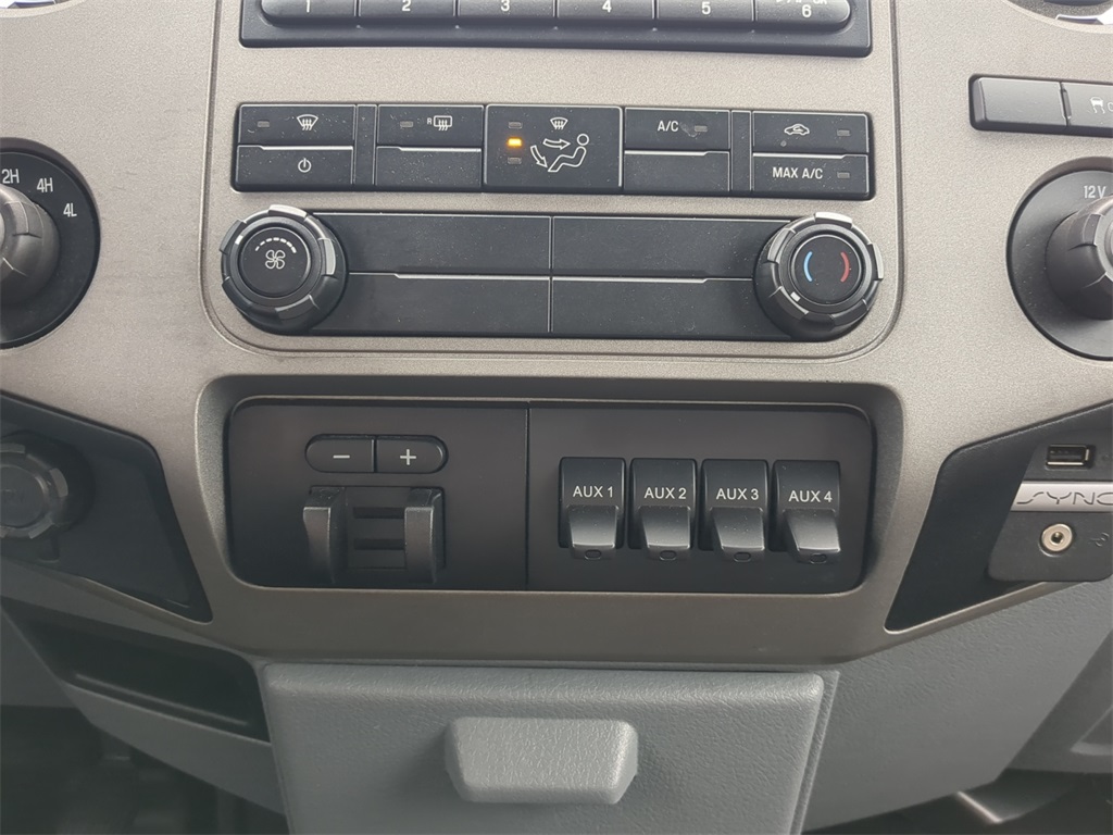2016 Ford F-250 XLT photo 14